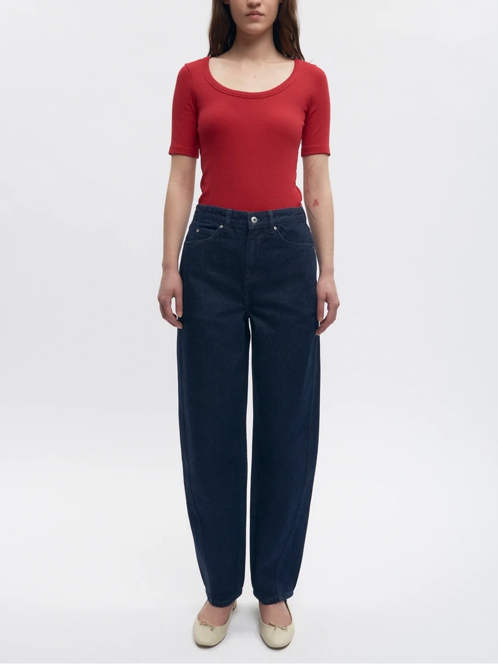 Kotn Philae Barrel Leg Jeans Size 31 Dark Rinse - Picture 2 of 9